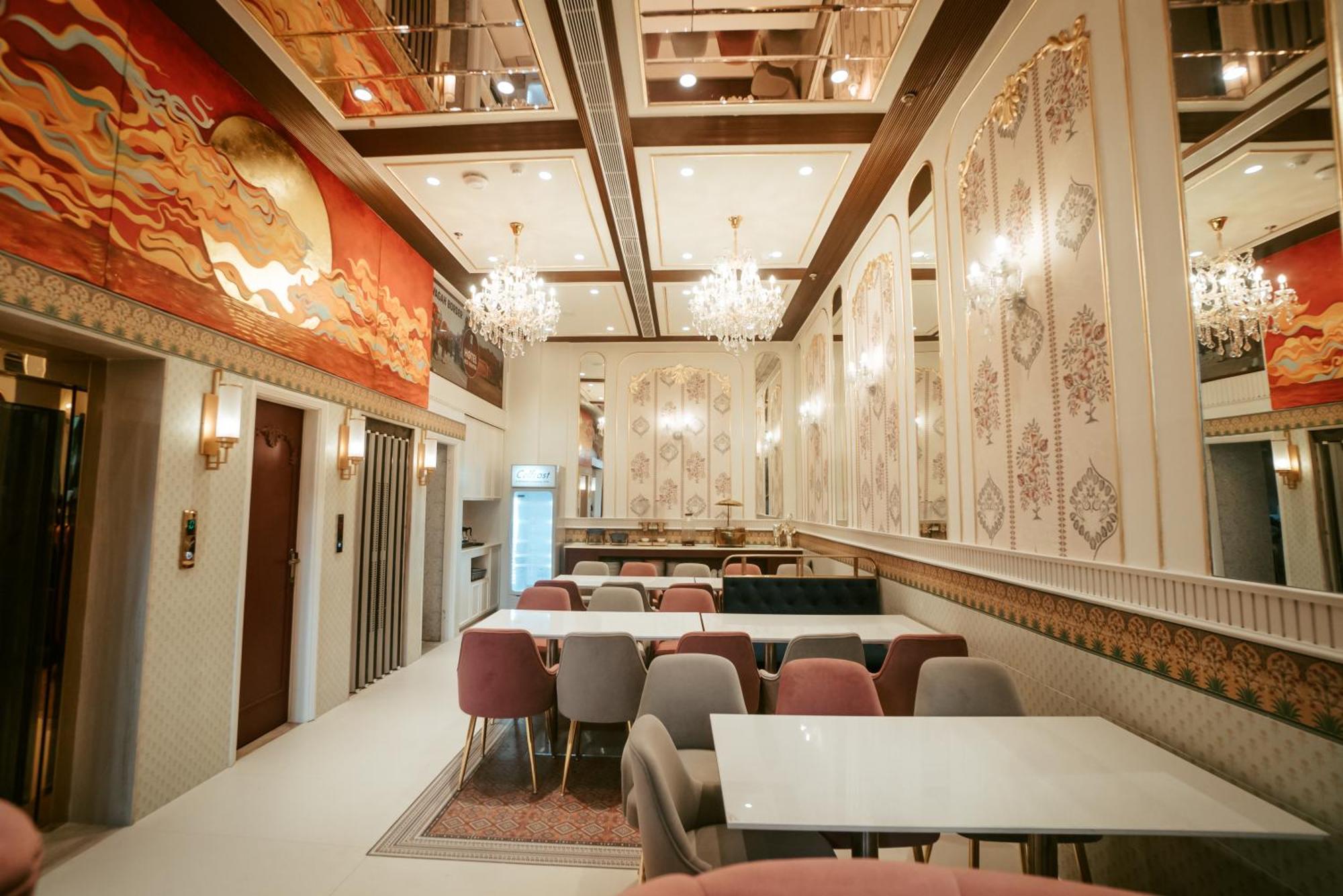 Hotel Stamps Red Martin By Eight Continents - 70 Steps From Golden Temple Amritsar Exterior foto