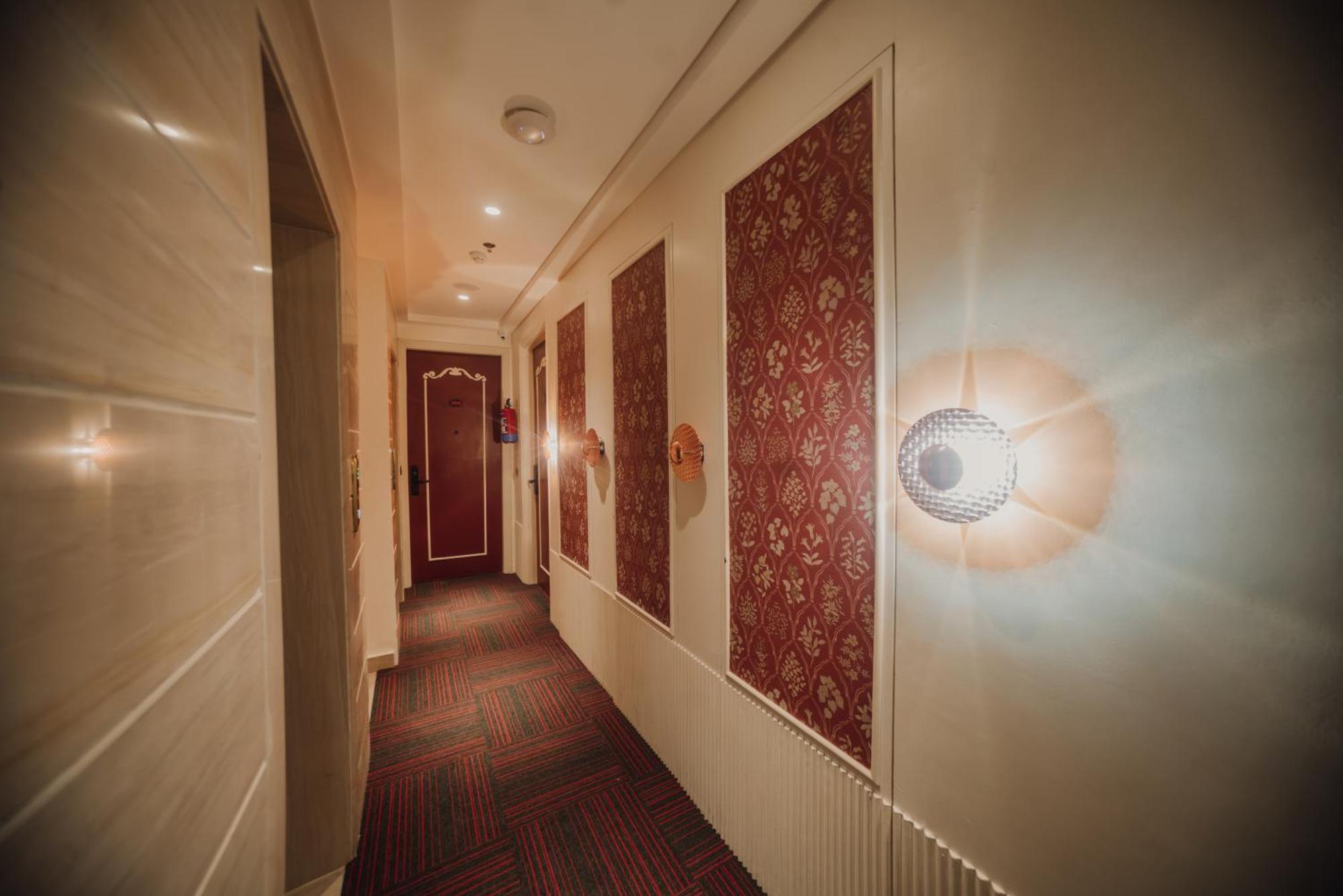 Hotel Stamps Red Martin By Eight Continents - 70 Steps From Golden Temple Amritsar Exterior foto