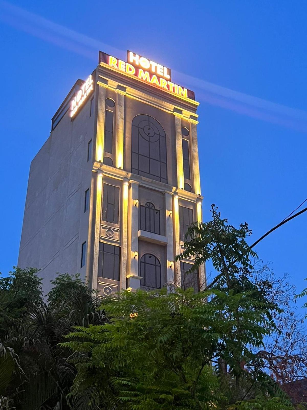 Hotel Stamps Red Martin By Eight Continents - 70 Steps From Golden Temple Amritsar Exterior foto